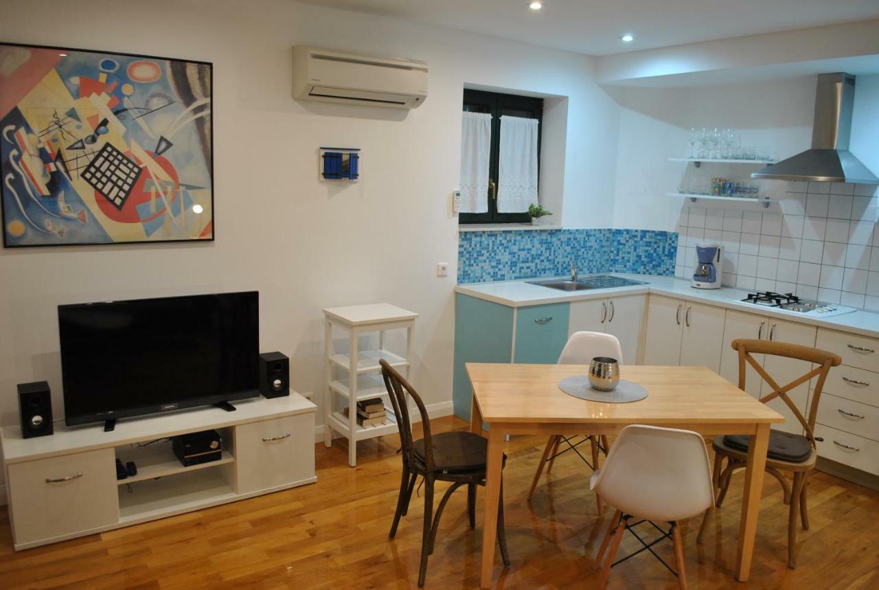 Apartment Cinthija ビビニェ エクステリア 写真
